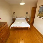 Дом отдыха Sunny Seaside Getaway