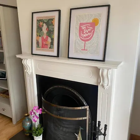 Sunny Seaside Getaway Holiday home Portstewart