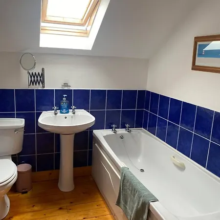 Sunny Seaside Getaway Holiday home Portstewart