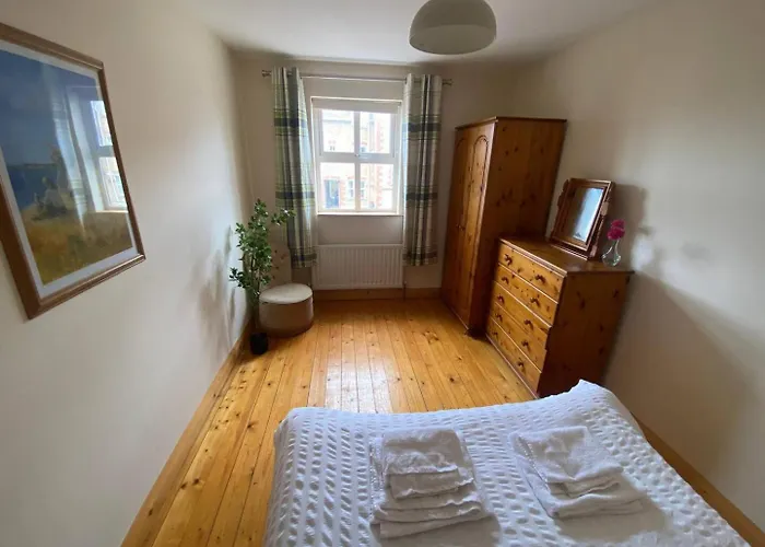 Sunny Seaside Getaway * Portstewart