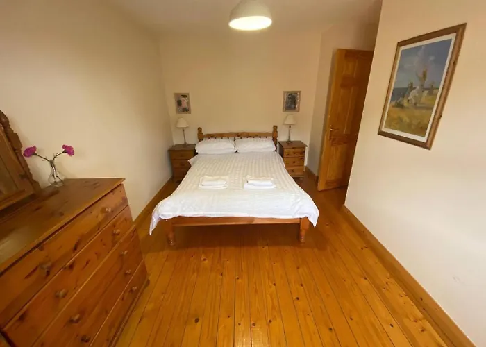 بيت للعطل Sunny Seaside Getaway