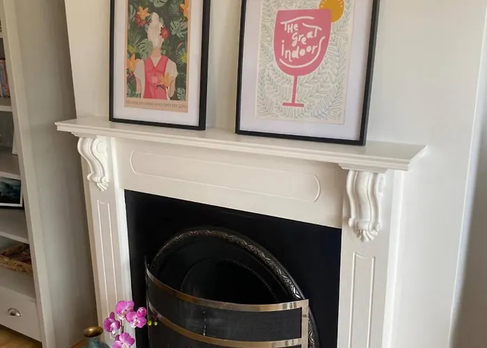 Sunny Seaside Getaway بيت للعطل بورتستيوارت